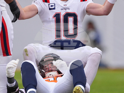 Patriots Broncos Football