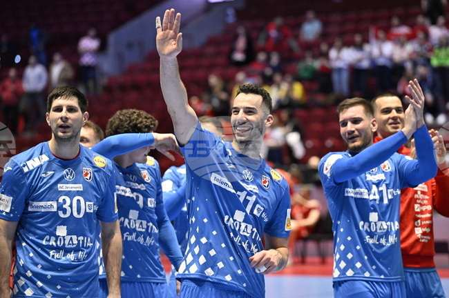 Хърватия победи Словения и направи голяма крачка към полуфиналите на Европейското първенство по хандбал за мъже