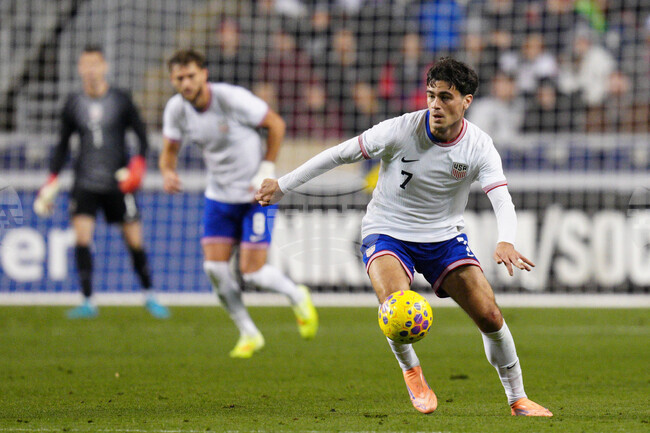 Gladbach Reyna Soccer