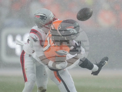 Patriots Broncos Football