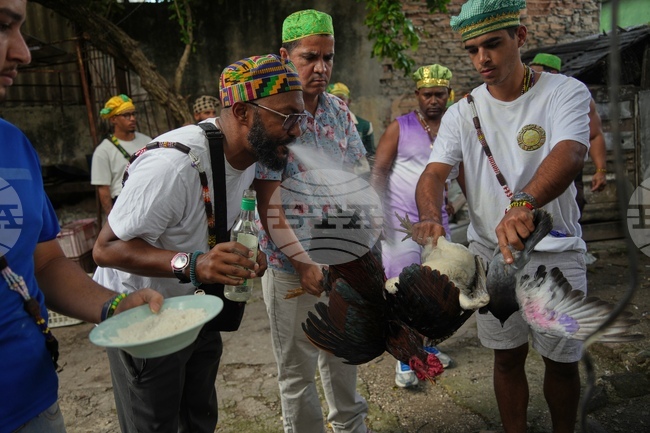 APTOPIX Cuba Santeria