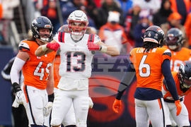 Patriots Broncos Football