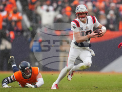 Patriots Broncos Football