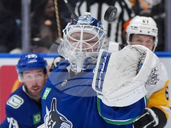 Penguins Canucks Hockey