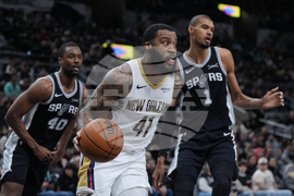 Pelicans Spurs Basketball