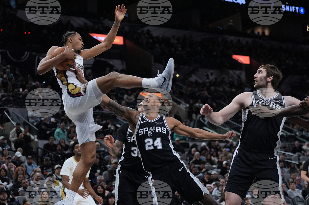 Pelicans Spurs Basketball