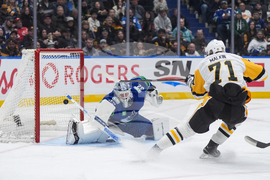 Penguins Canucks Hockey