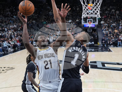 Pelicans Spurs Basketball