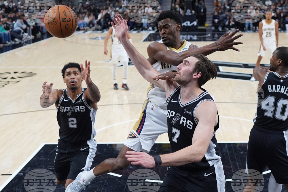 Pelicans Spurs Basketball