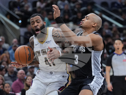 Pelicans Spurs Basketball