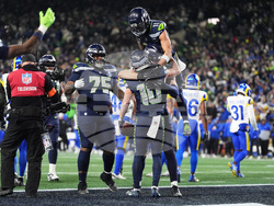 Rams Seahawks Football