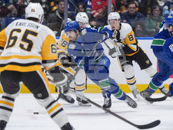 Penguins Canucks Hockey