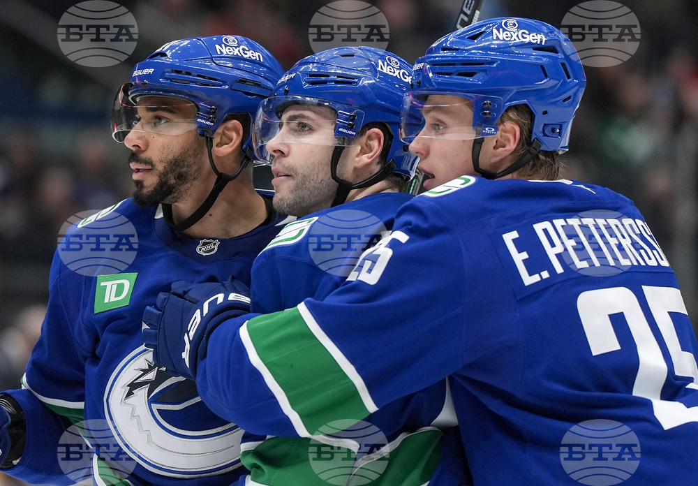 Penguins Canucks Hockey