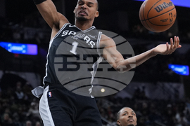 Pelicans Spurs Basketball