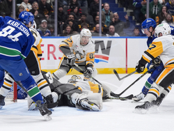 Penguins Canucks Hockey