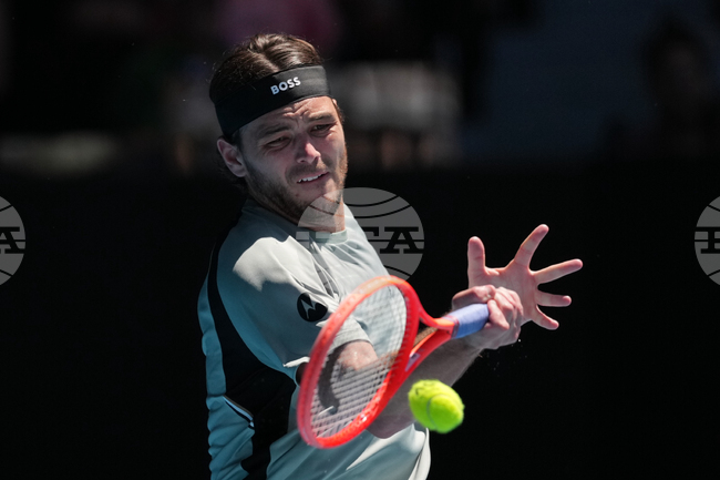 Четирима американци, включително двукратният шампион Тейлър Фриц, продължават към четвъртфиналите на турнира по тенис в Делрей Бийч