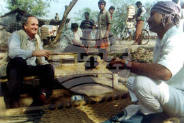 India Mark Tully Obit