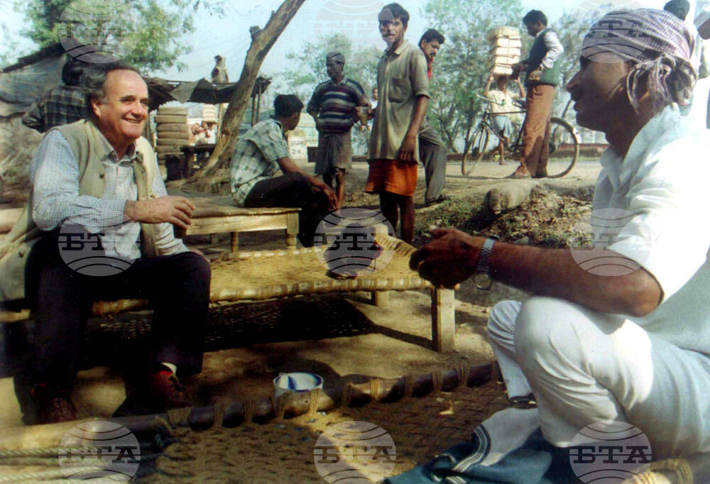 India Mark Tully Obit