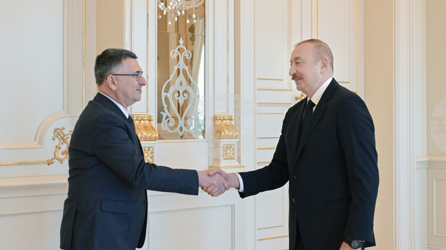 АЗЕРТАДЖ: Президентът на Азербайджан прие външния министър на Израел