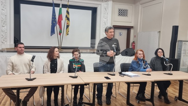 Златните маски на „Сурва“ 2026 в Перник отидоха в Банище, Калипетрово и Разлог