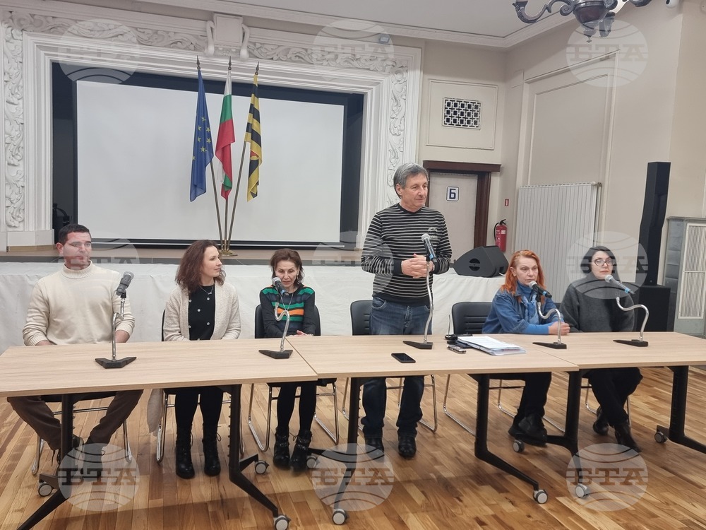 Златните маски на „Сурва“ 2026 в Перник отидоха в Банище, Калипетрово и Разлог