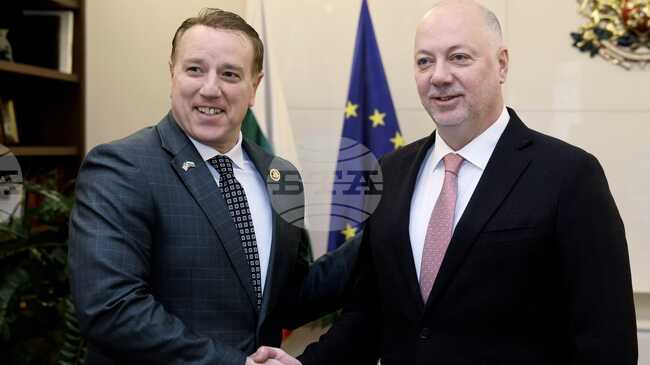 Стратегическото партньорство между САЩ и България обсъдиха премиерът в оставка и американският конгресмен Пат Фалън