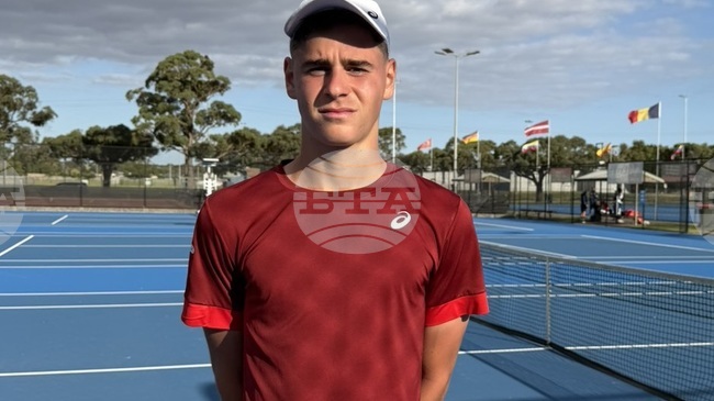 Димитър Кисимов се класира за осминафиналите на двойки при юношите на Откритото първенство на Австралия по тенис