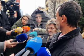 „Продължаваме промяната-Демократична България“ - брифинг - ремонт