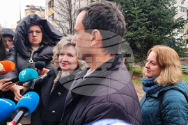 „Продължаваме промяната-Демократична България“ - брифинг - ремонт