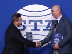 Национален пресклуб на БТА София - Българската телеграфна агенция - Камарата на строителите в България - договор за партньорство