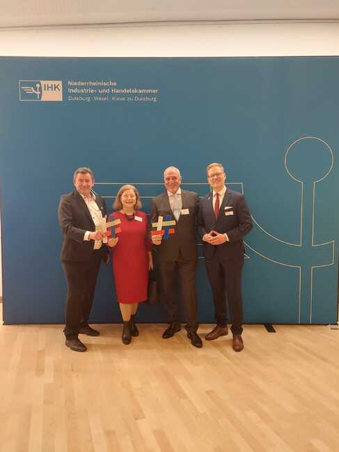 Български дипломати участваха в новогодишните приеми на индустриално-търговските камари на Дюселдорф и на Долен Рейн/Дуисбург в Германия