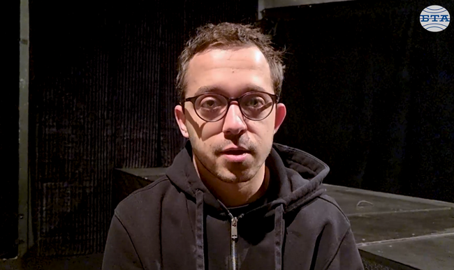 Новата постановка на Врачанския театър „Леонс и Лена“ засяга темите за властта, свободата и любовта, разказа режисьорът Ростислав Георгиев