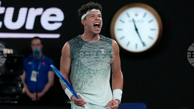 Бен Шелтън се класира за трети път в кариерата си за четвъртфиналите на Откритото първенство на Австралия