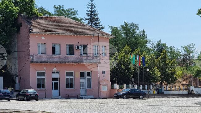 Започват ремонти по сградите на седем кметства в община Болярово