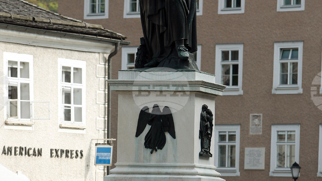 Никога не съм питал как се пише симфония, казва на свой ученик Моцарт, от чието рождение се навършват 270 години