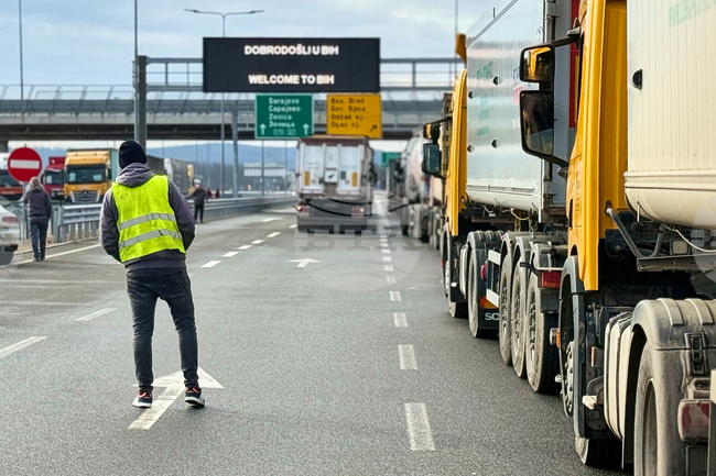 Шофьори на камиони от Босна и Херцеговина отново планират да блокират граничните пунктове на 12 март