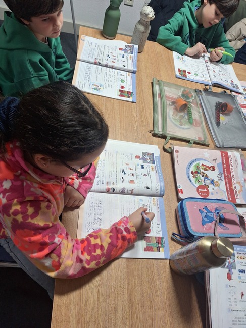 Ученици от Българското училище „АБВ“ в Единбург участваха в занятия по четене