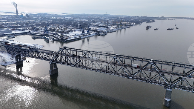 Дунав мост при Русе ще бъде затворен за движение на два пъти за по половин час днес заради авариен ремонт 