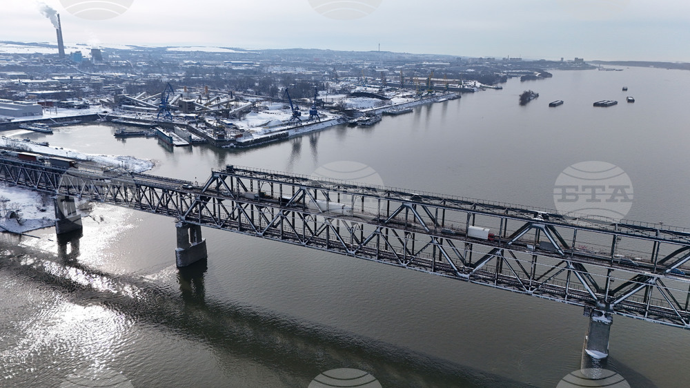 Дунав мост при Русе ще бъде затворен за движение на два пъти за по половин час днес заради авариен ремонт 