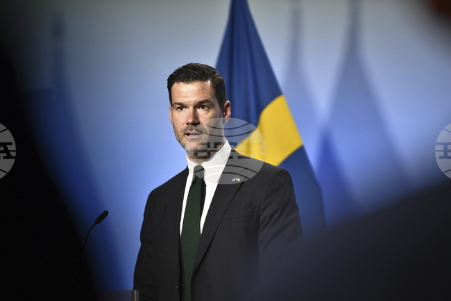 Афганистанците, чиито молби за убежище са били отхвърлени, трябва да се приберат в родината си, призова шведски министър 