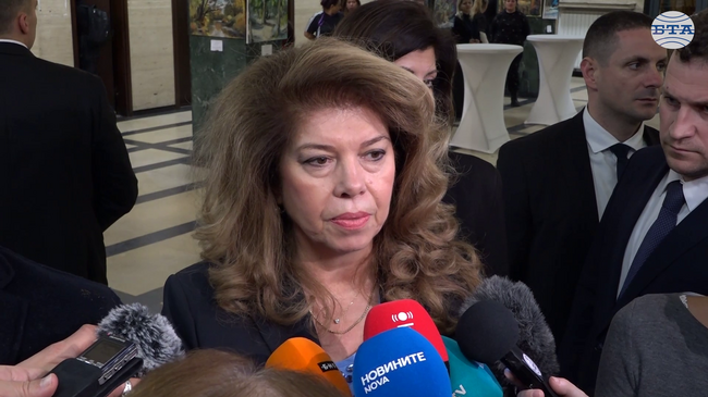 Графикът за консултациите за служебно правителство ще бъде обявен утре, съобщи президентът Илияна Йотова