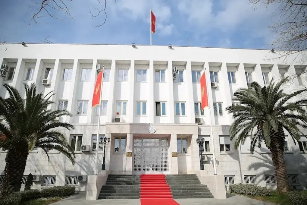 МИНА: Студенти от Икономическия факултет на Университета на Черна гора започват професионални стажове в Канцеларията на президента на страната