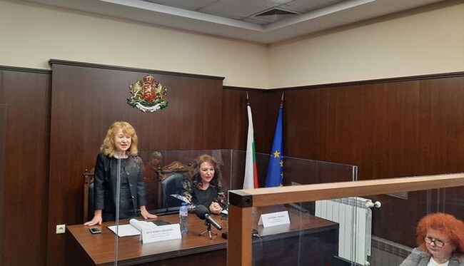 Областна администрация Добрич: Областният управител бе гост на Общото събрание на Административен съд Добрич