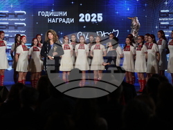 Българско национално радио - награди "Сирак Скитник" - Илияна Йотова - Детски хор на БНР