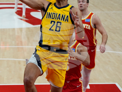 Pacers Hawks Basketball