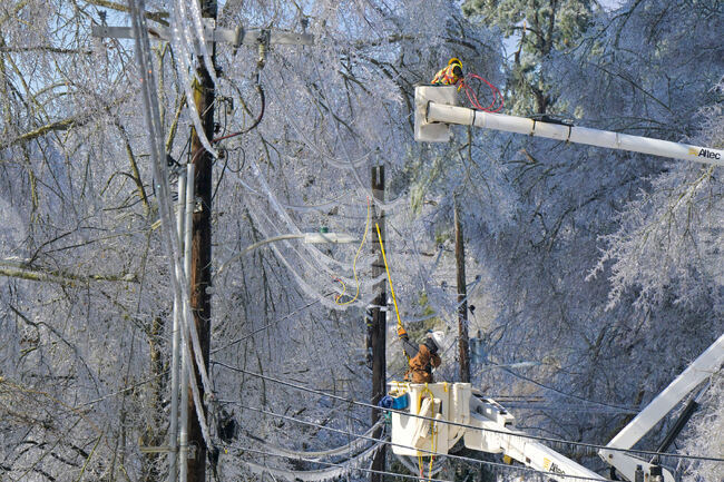 APTOPIX Winter Weather Mississippi