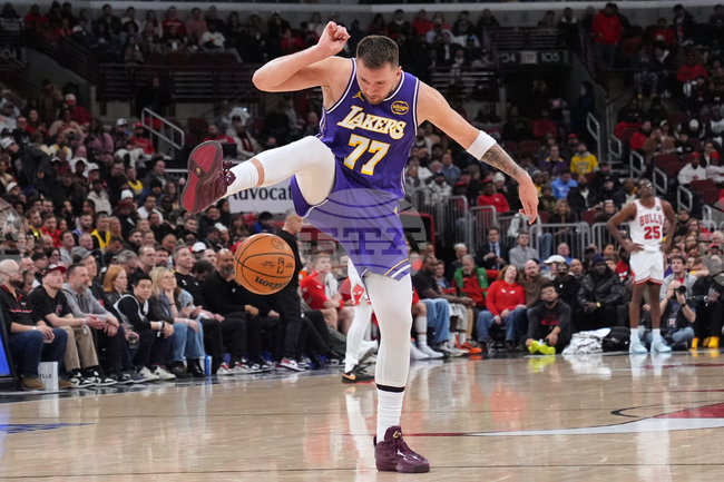 Лука Дончич след победата над Чикаго: „Мисля, че всички се забавляват на терена“