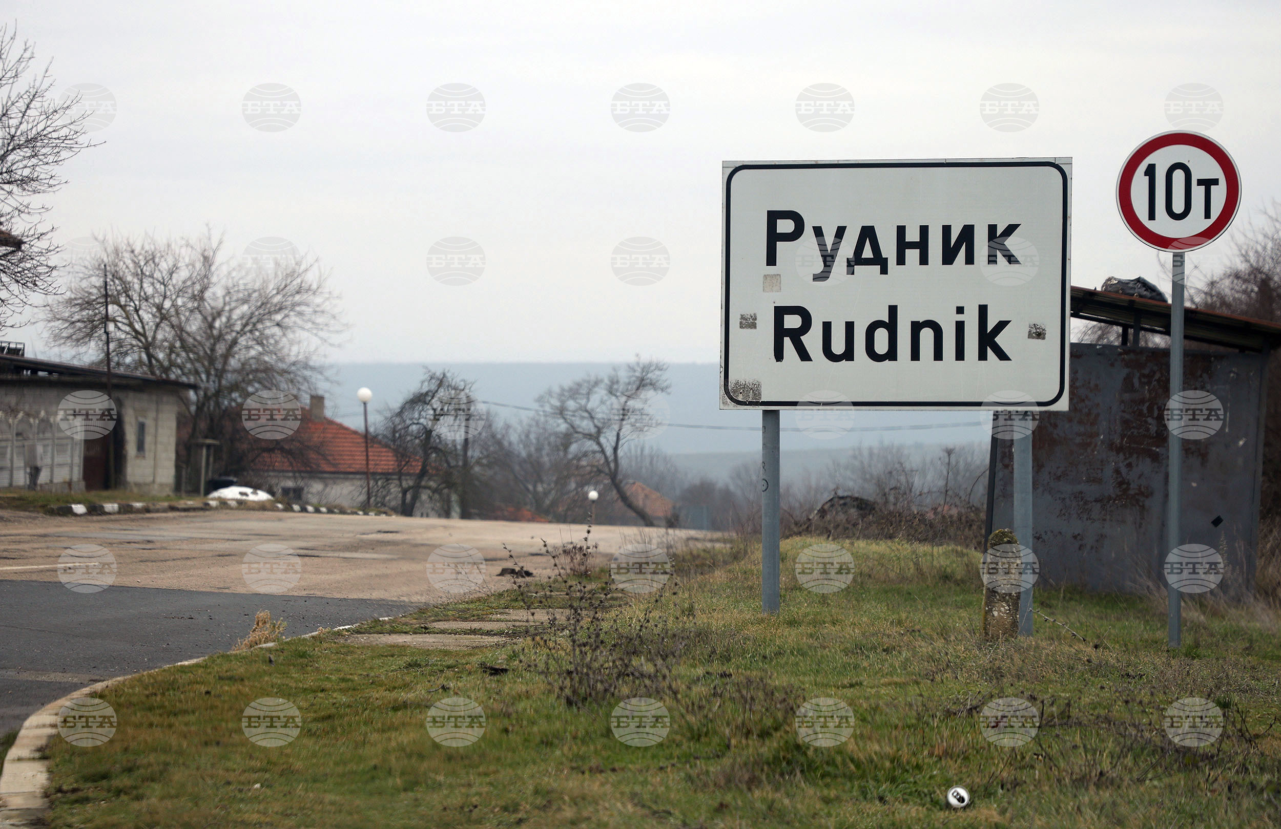 Жителите на село Рудник, община Долни чифлик избират кмет на частични избори в неделя