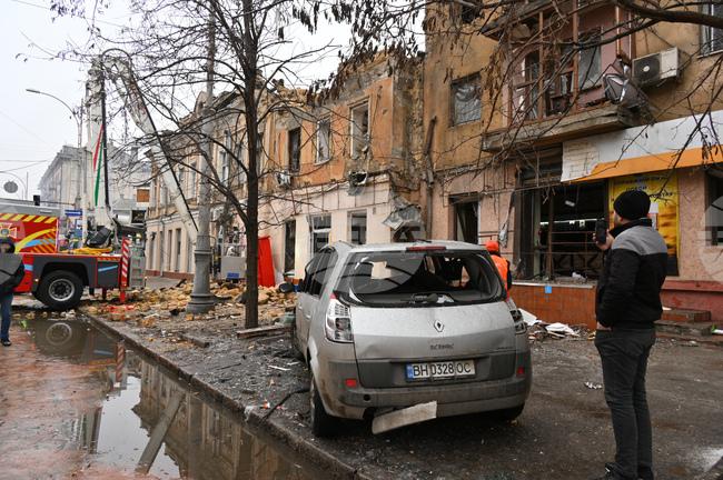 Русия за пореден път атакува Одеса, съобщи началникът на градската военна администрация 