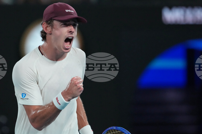 Алекс де Минор отстрани Стан Вавринка от турнира в Ротердам